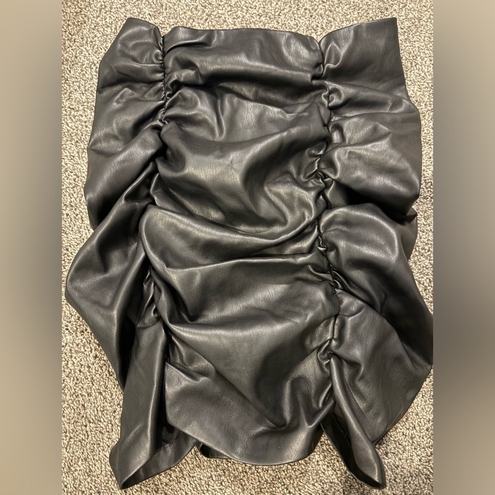 Zara Black Ruched Skirt